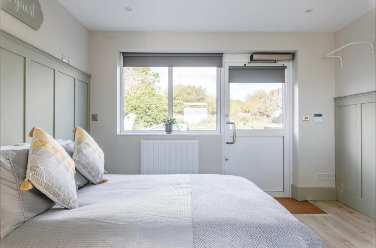 Seaview 1 Bed Open Condo - Free Parking Brighton Exterior foto